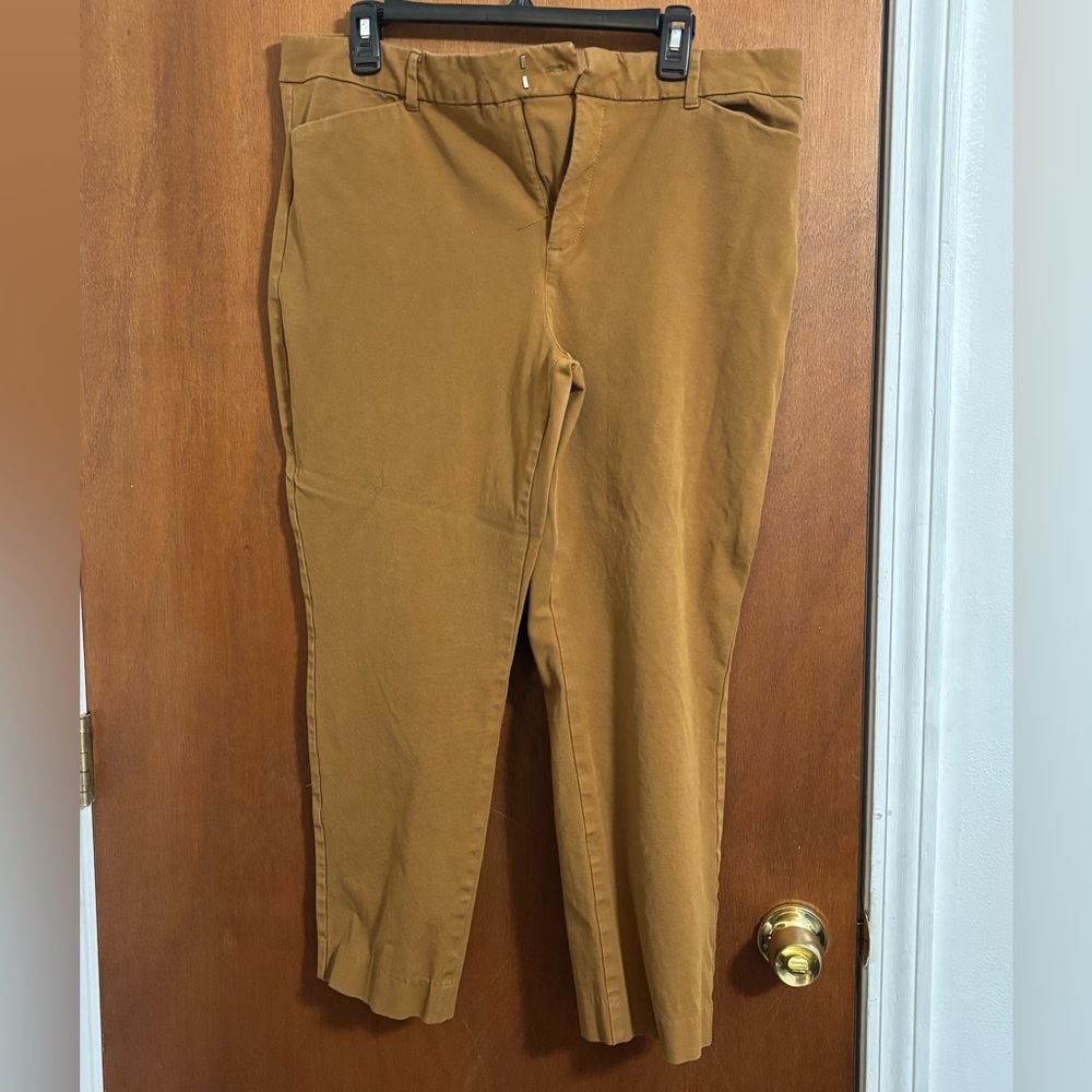 Old Navy Pixie Cut High Rise Pants